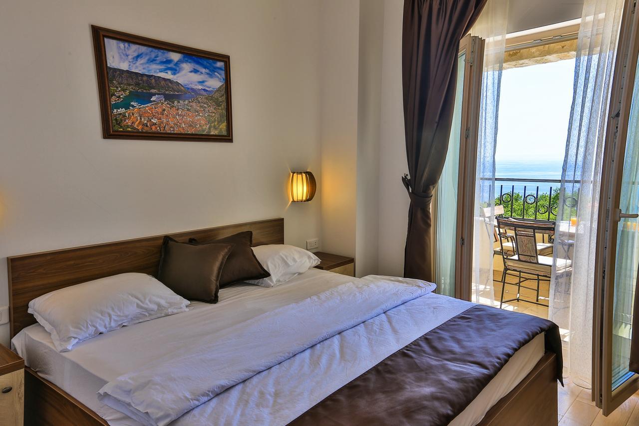 Sunny Villa Jasmine Sveti Stefan Buitenkant foto