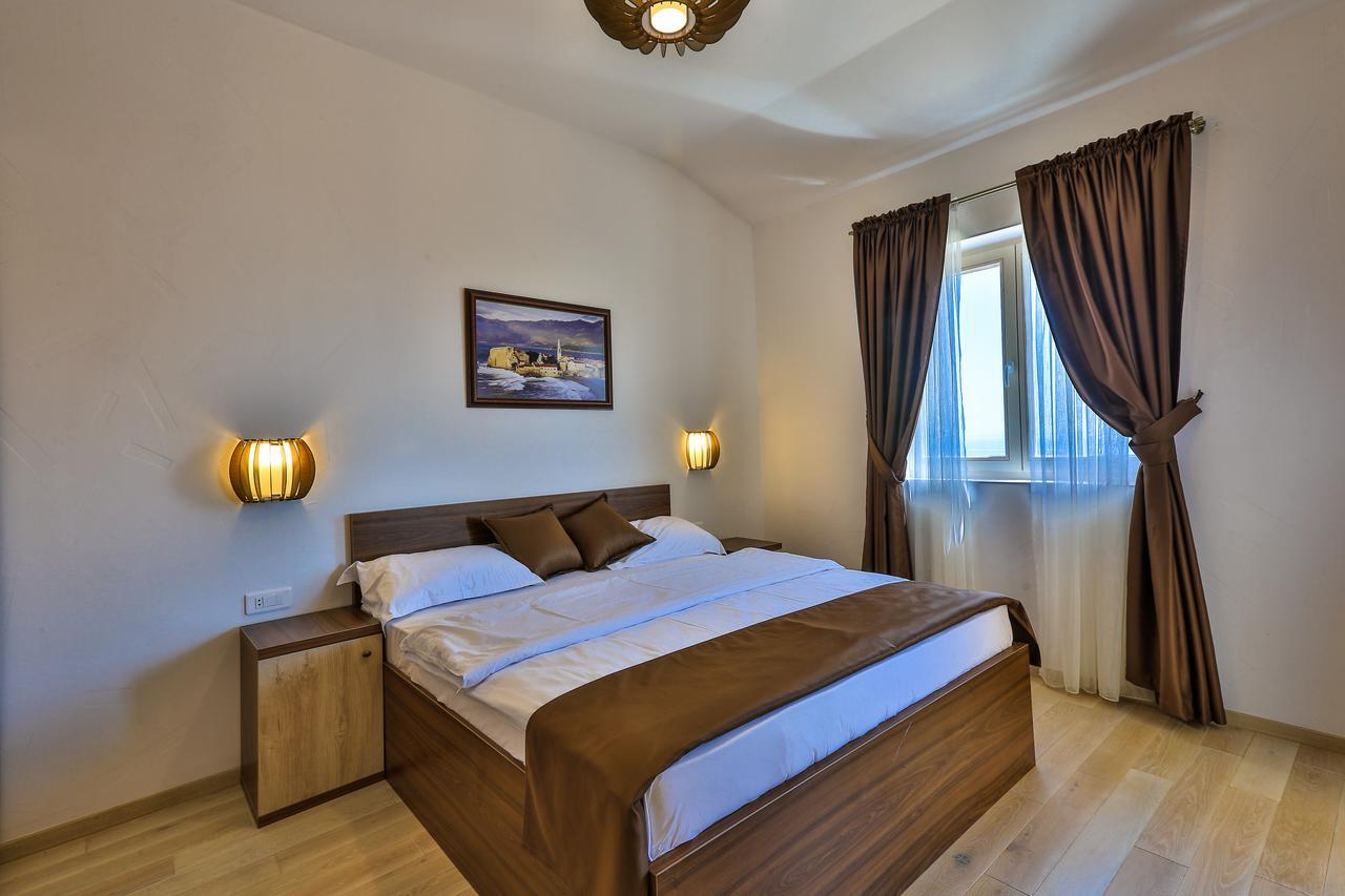Sunny Villa Jasmine Sveti Stefan Buitenkant foto