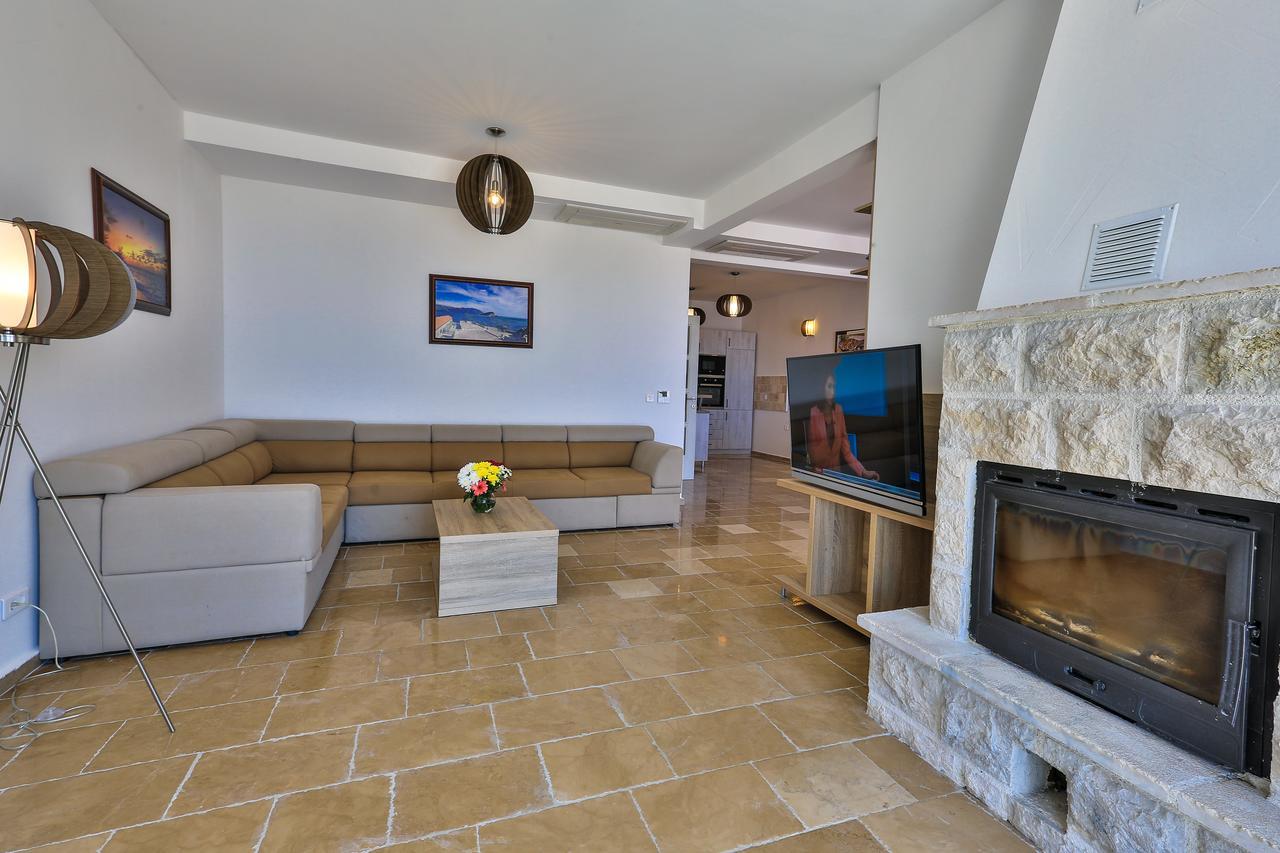 Sunny Villa Jasmine Sveti Stefan Buitenkant foto